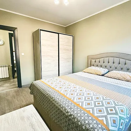 2br Centralside Retreat With Free Private Parking